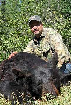 Ontario black bear hunting with Woods Bowhunting